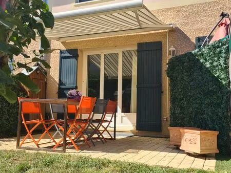 duplex lumineux de 128 m² avec jardin privatif  garage  place de parking et cave