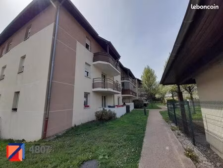 studio 1 pièce 27 m²