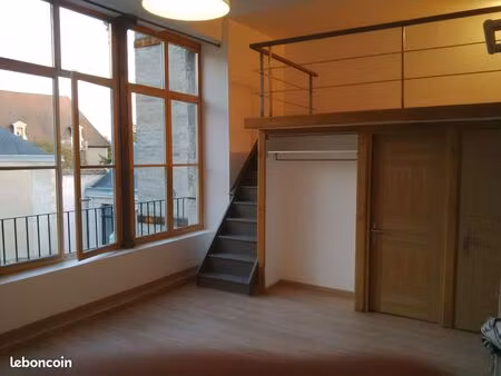 studio 29 + 9 m2 centre ville