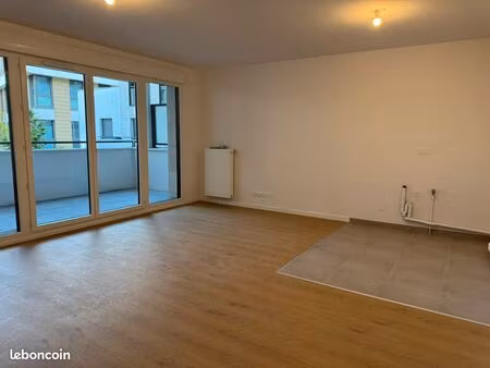 appartement 4 pièces lumineux avec balcon  cave et parking – châtenay-malabry
