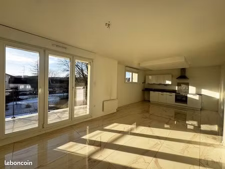 appartement 3 pièces 63 m²