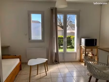 studio meublé avec jardin privatif