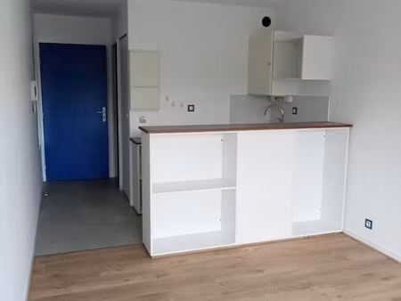 studio 1 pièce 19 m²