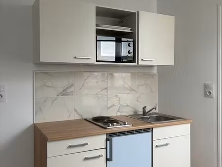 t2 rénové et meublé avec goût