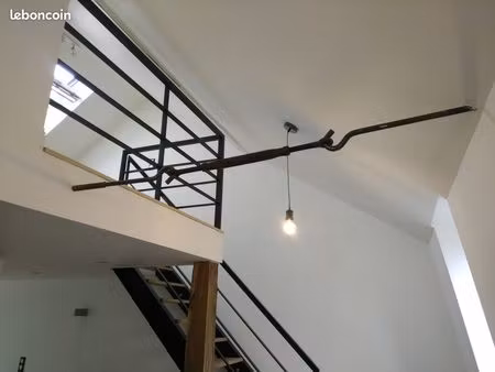 très bel appartement duplex dispo de suite