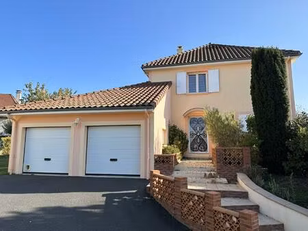 maison 5 chambres - 167m2 - 1700m2 de terrain