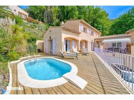 villa saint-paul-de-vence 135m² avec piscine