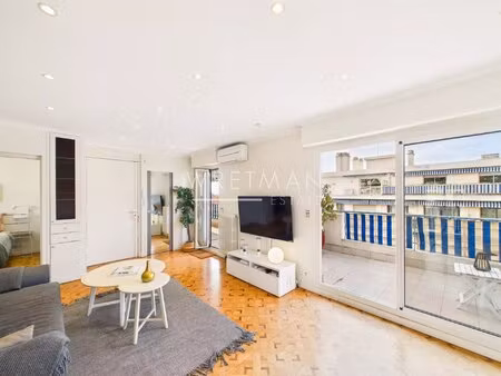 dernier étage 2 pièces avec terrasse - nice le port