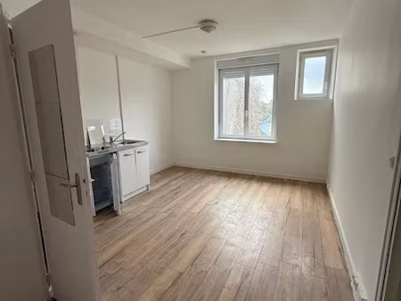 location appartement 1 pièce 18.29 m² à quimper (29000)  430 €