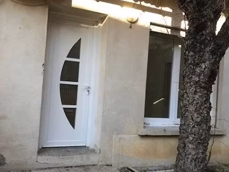 location appartement 2 pièces 36.1 m² à nimes (30000)  550 €
