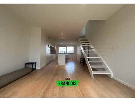 duplex prêt à emménager avec 2 chambres et terrasse au cent…