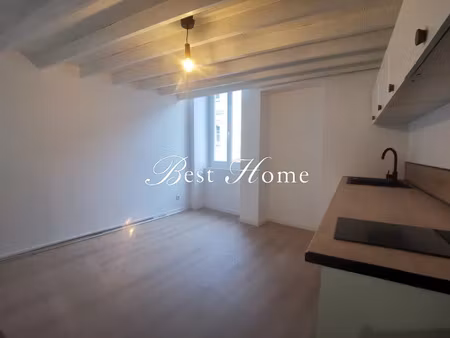 location appartement 1 pièce 20.46 m² à nimes (30000)  570 €