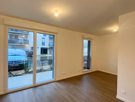 location appartement 1 pièce 31.18 m² à les ulis (91940)  652 €