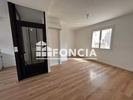 maison de ville à louer