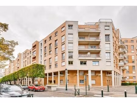 lumineux 2 pièces avec grande cuisine à puteaux