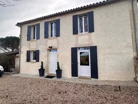 maison rénovée en pierre à doulezon  254m²