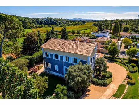 maison méditerranéenne avec jardin