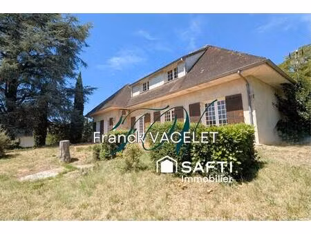 rare ! spacieuse maison avec logement indépendant et grand jardin