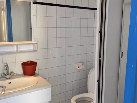 location appartement 2 pièces 52 m² à aix-en-provence (13090)  930 €