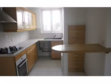 location appartement  m² t-2 à argentan  429 €
