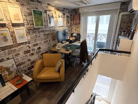 vente divers 31 m² toulon (83000)