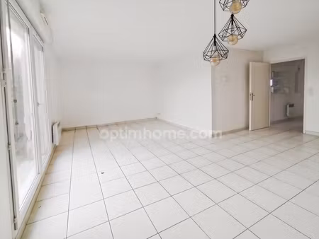 02100 gricourt- maison 83 m² – 3 chambres – jardin – garage – résidence sécurisée – proche