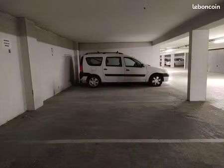 parking sous terrain - lyon 3