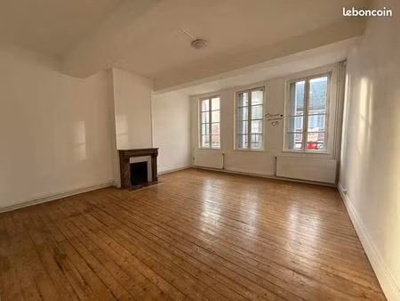 immeuble 2 pièces 210 m²