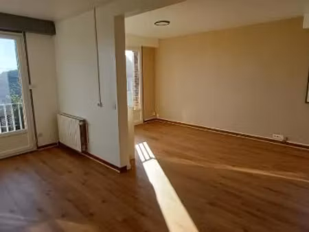 location appartement 76.25 m² à criel-sur-mer (76910)  805 €