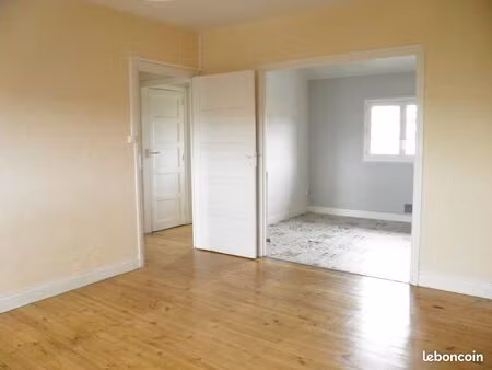 t2 quartier stade hélitas