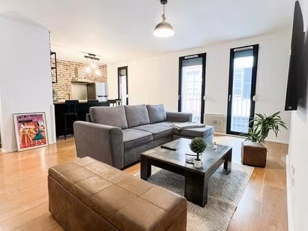 t2 bail meublé - bayonne cathédrale