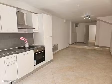 t2 48m2 en rdc cuisine équipée moderne