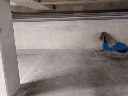 place de parking en sous-sol – résidence récente sécurisée (2020)