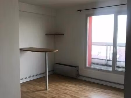 studio 1 pièce 26 m²