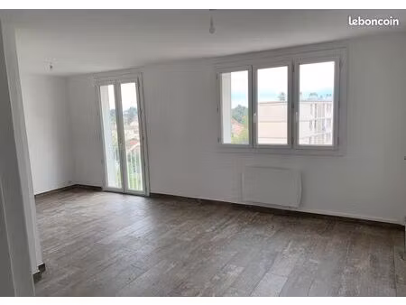 appartement 3 pièces 64 m²