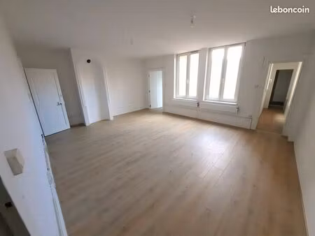 f2 rénové - 26 place charles iii nancy - 2ème étage sur cour