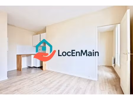location appartement 2 pièces 29 m² à saint-ouen (93400)  900 €