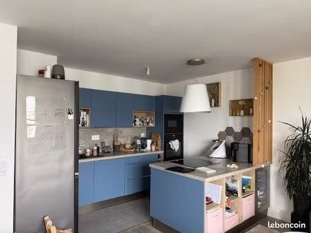 appartement 3 pièces 64 m²