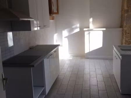 appartement t2 de 64 m² avec jardin – centre-ville de condom