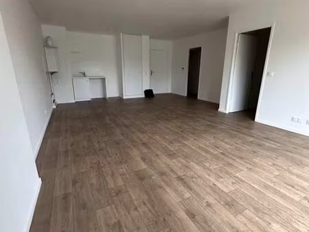 appartement 4 pièces 82 m²