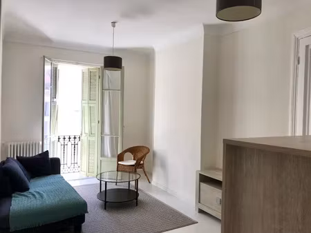 location meublée appartement 2 pièces 44.02 m² à nice (06000)  946 €