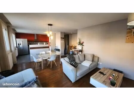 appartement 3 pièces 82 m²