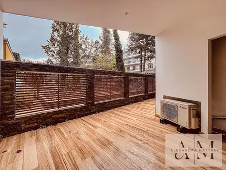 location appartement 3 pièces 75 m² à bordeaux (33000)  1 530 €