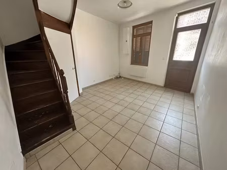 location maison 3 pièces 45 m² à amiens (80000)  690 €