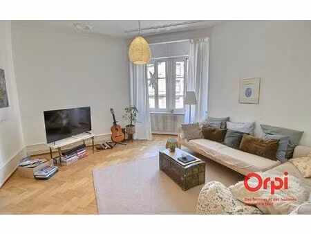 location appartement  m² t-5 à colmar  1 161 €