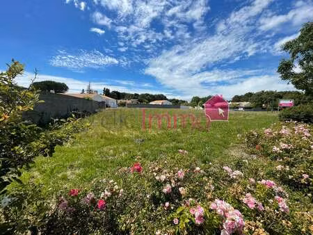 vente terrain à soullans (85300) : à vendre / soullans