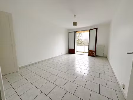 vente appartement 4 pièces 68 m² oullins-pierre-bénite (69600)