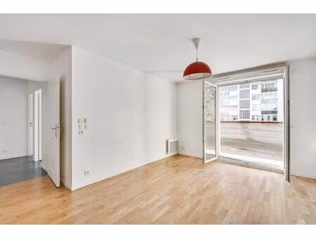 appartement 3 pièces de 56 m² à saint-cloud