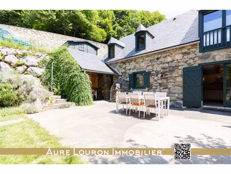 grange amenagée en gîte / chambres d’hôtes sur la route d'espagne (saint-lary 5km).