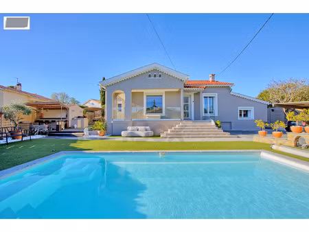 la garde - haut des savels - villa de type 5 rénovée sur 660